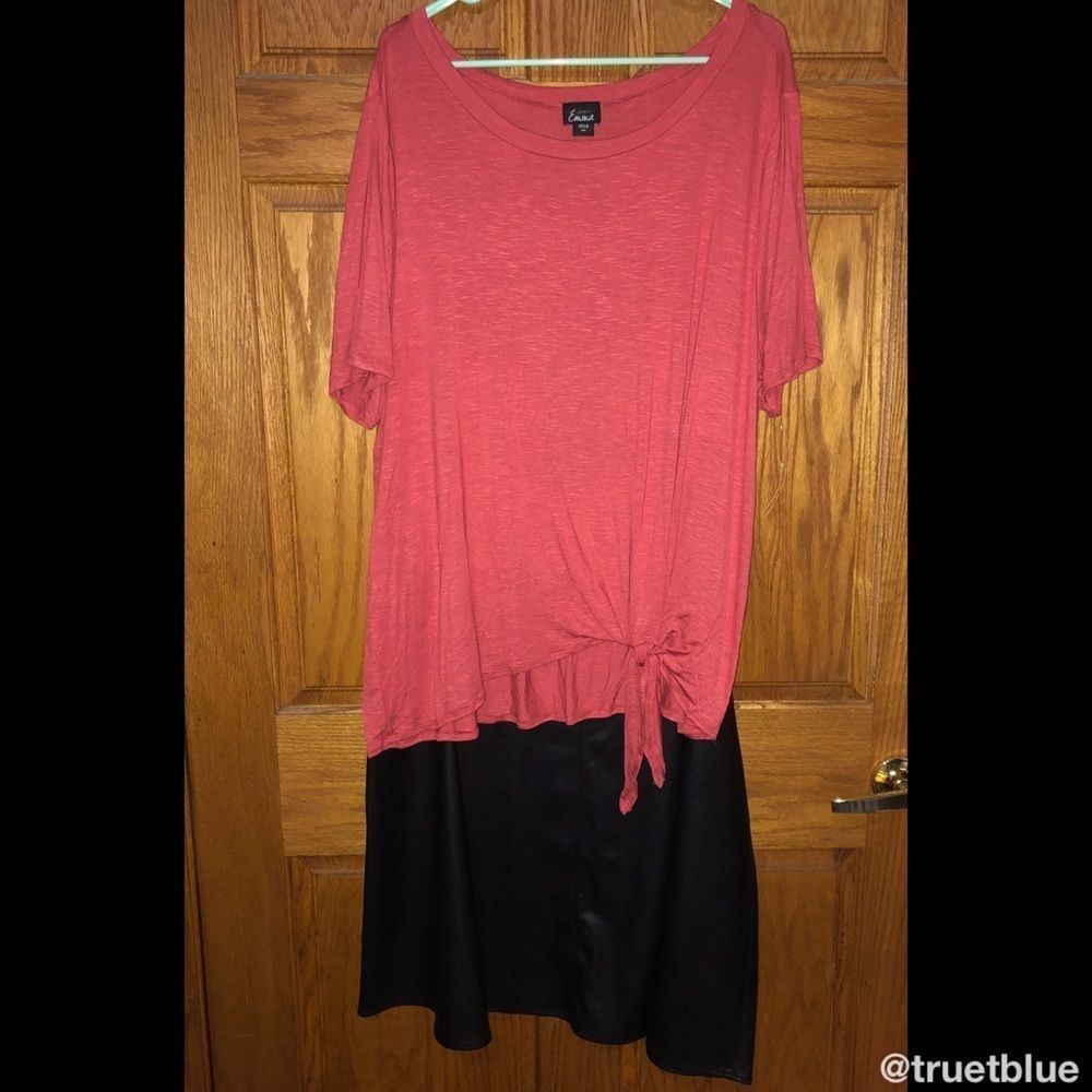 Scoop Neck Tie Tee Sz 2X & 3X - Picture 2 of 8